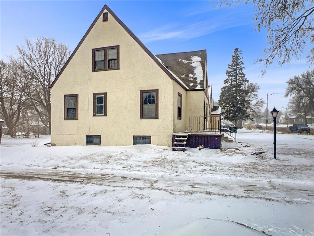 520 E Blue Earth Avenue Fairmont MN 56031 7012303 image6