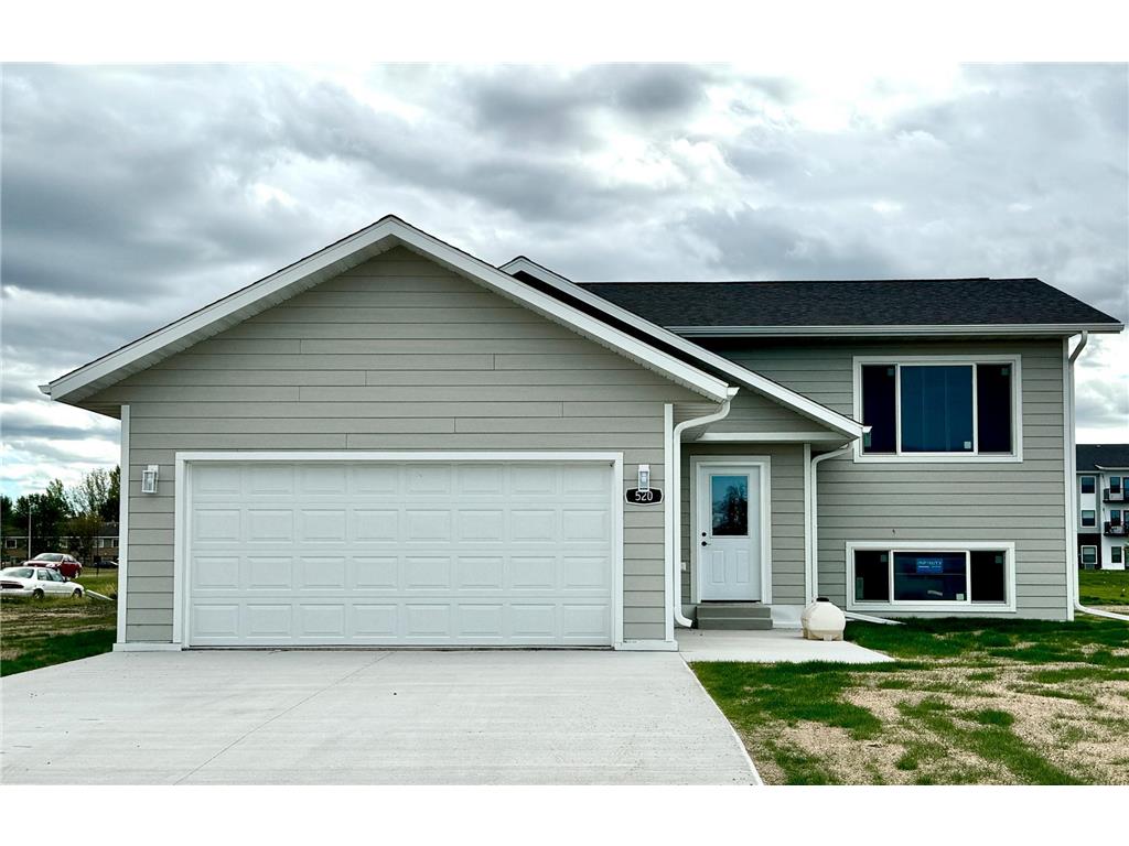 520 Garfield Street SE Warroad MN 56763 6620826 image1