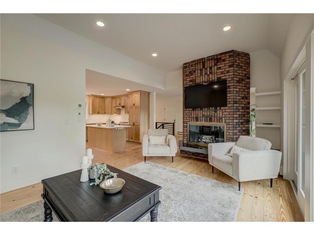 520 Glenbrook Avenue N Oakdale MN 55128 - Tanners 7098927 image19