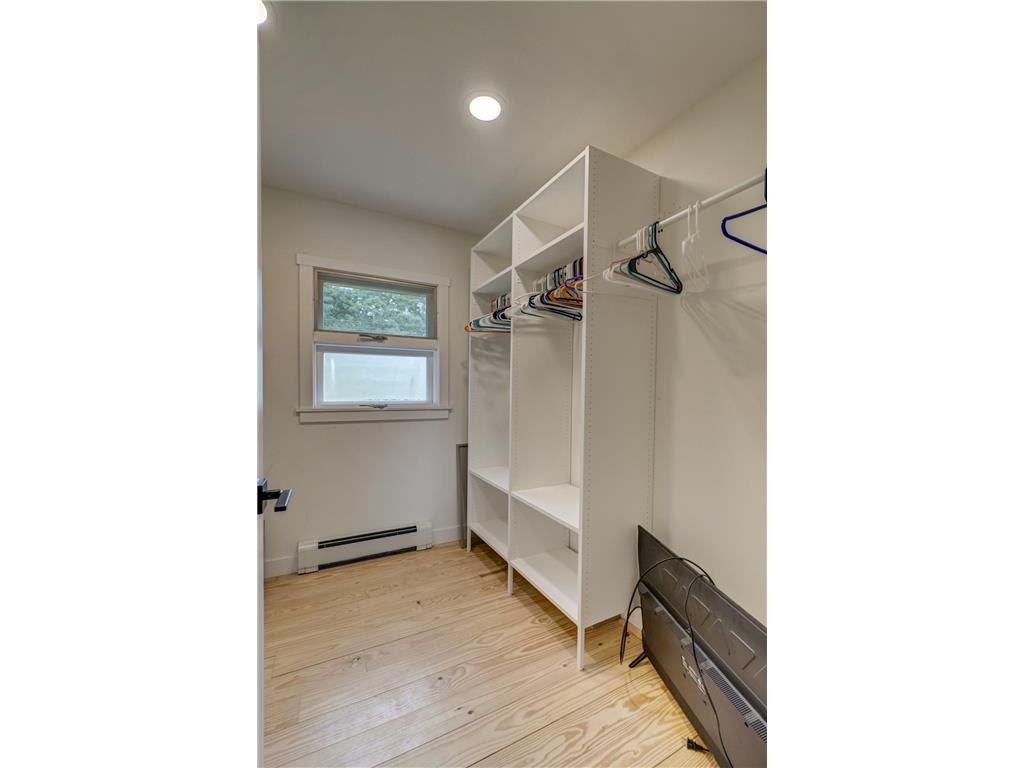 520 Glenbrook Avenue N Oakdale MN 55128 - Tanners 7098927 image38