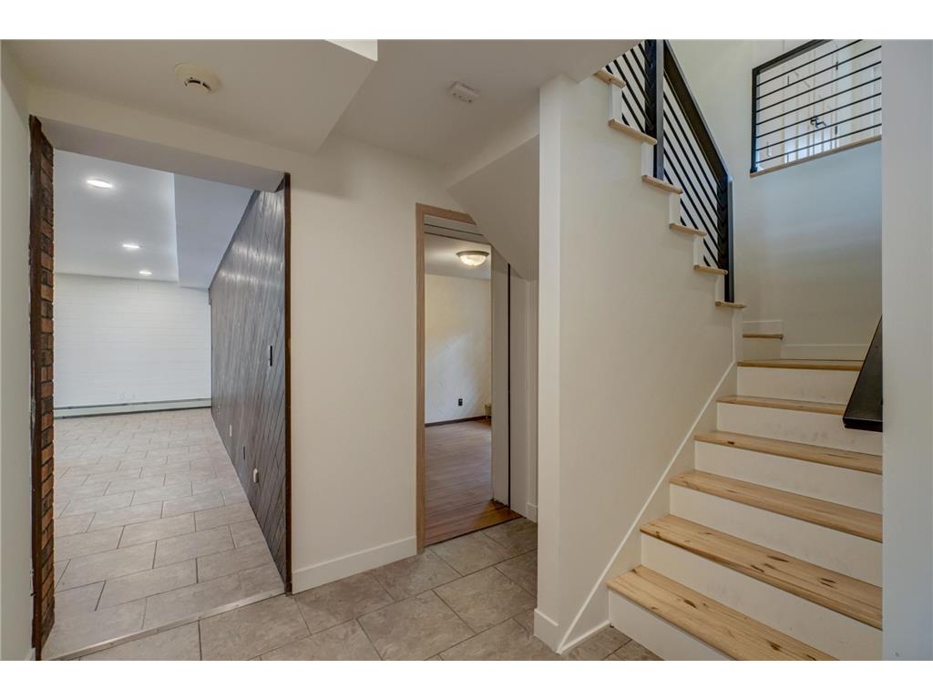 520 Glenbrook Avenue N Oakdale MN 55128 - Tanners 7098927 image43