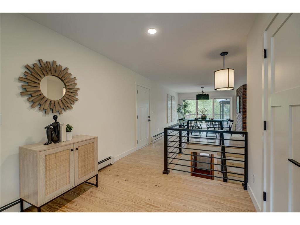 520 Glenbrook Avenue N Oakdale MN 55128 - Tanners 7098927 image6
