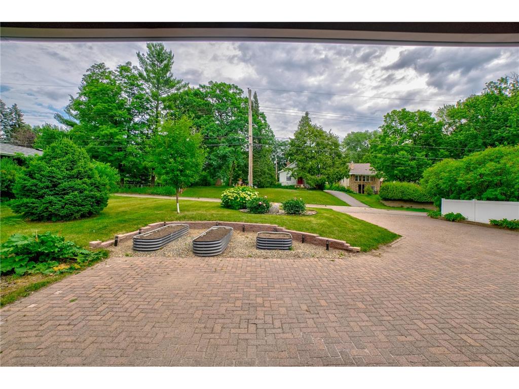 520 Glenbrook Avenue N Oakdale MN 55128 - Tanners 7098927 image61