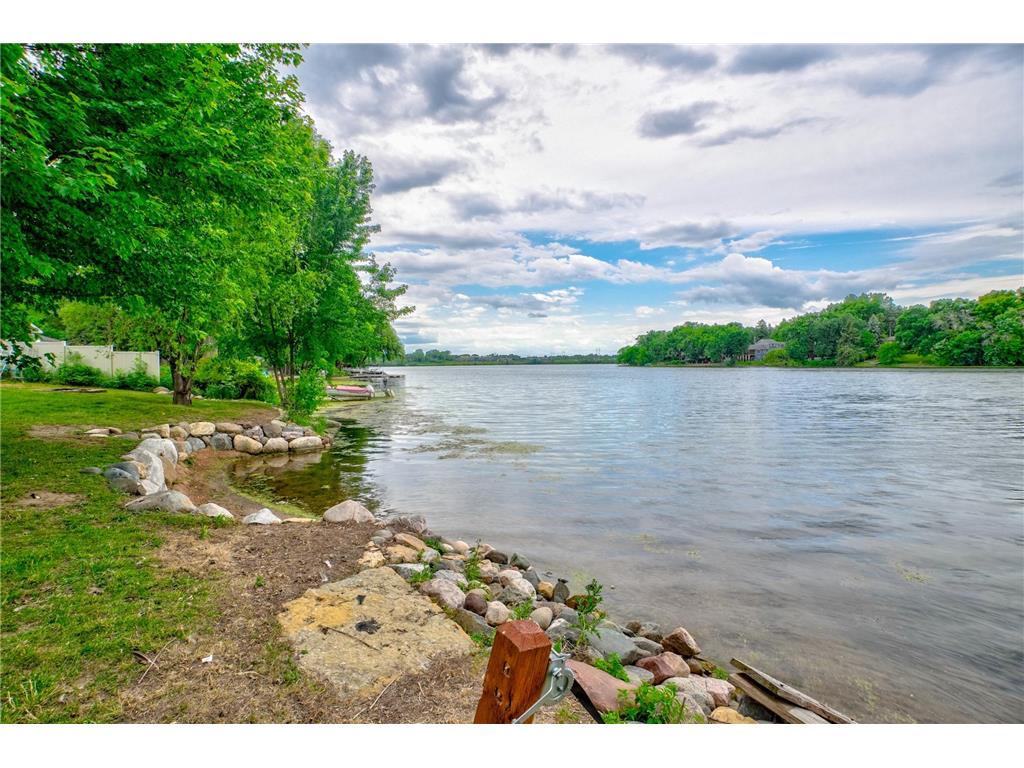 520 Glenbrook Avenue N Oakdale MN 55128 - Tanners 7098927 image71