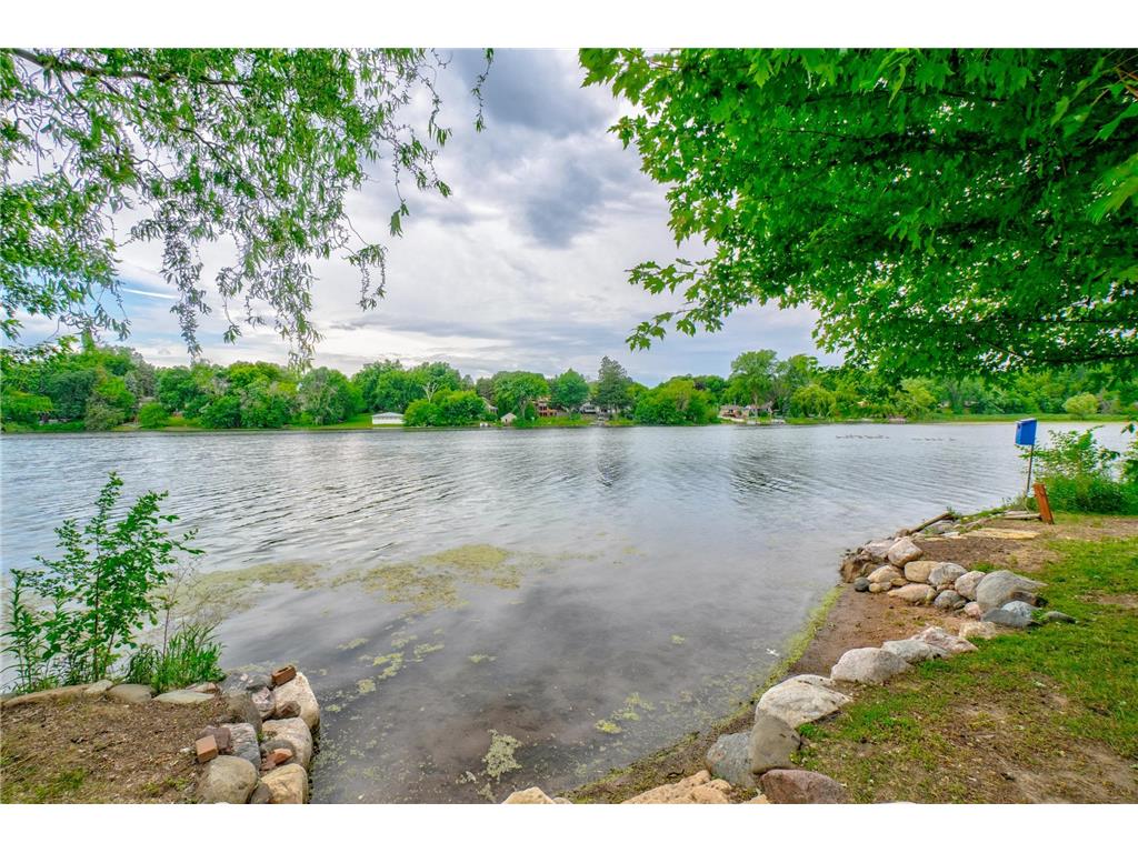 520 Glenbrook Avenue N Oakdale MN 55128 - Tanners 7098927 image72