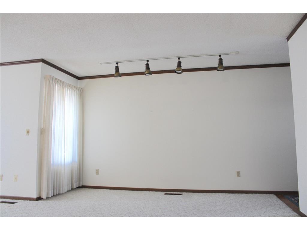 520 Graham Street SW Hutchinson MN 55350 6815207 image10