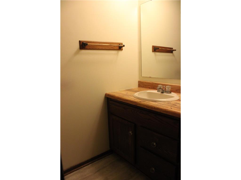 520 Graham Street SW Hutchinson MN 55350 6815207 image19