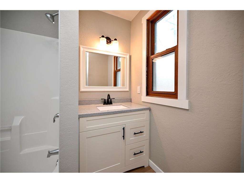 520 Hamilton Street Winona MN 55987 7090097 image16
