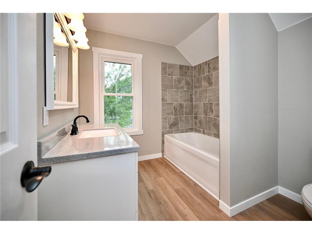 520 Hamilton Street Winona MN 55987 7090097 image21