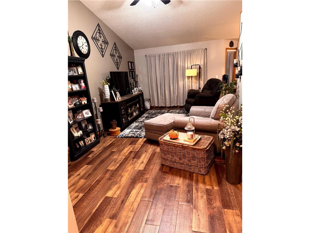 520 Harriett Drive Marshall MN 56258 6818437 image12