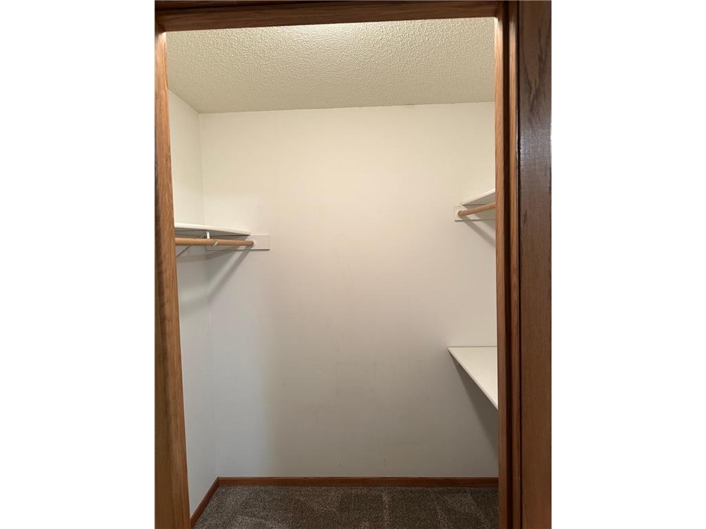 520 Harriett Drive Marshall MN 56258 6818437 image6