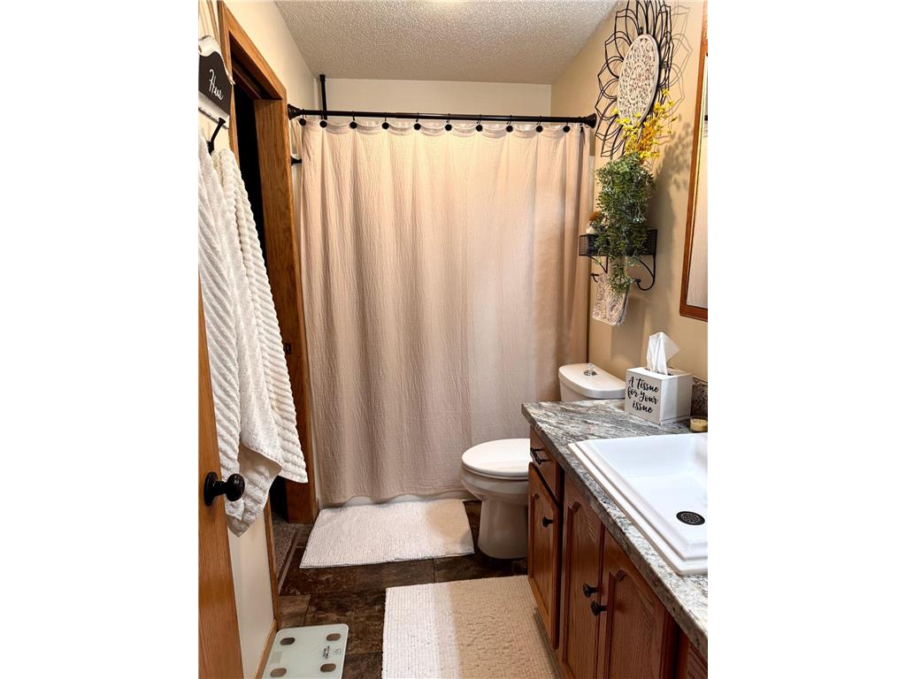 520 Harriett Drive Marshall MN 56258 6818437 image9