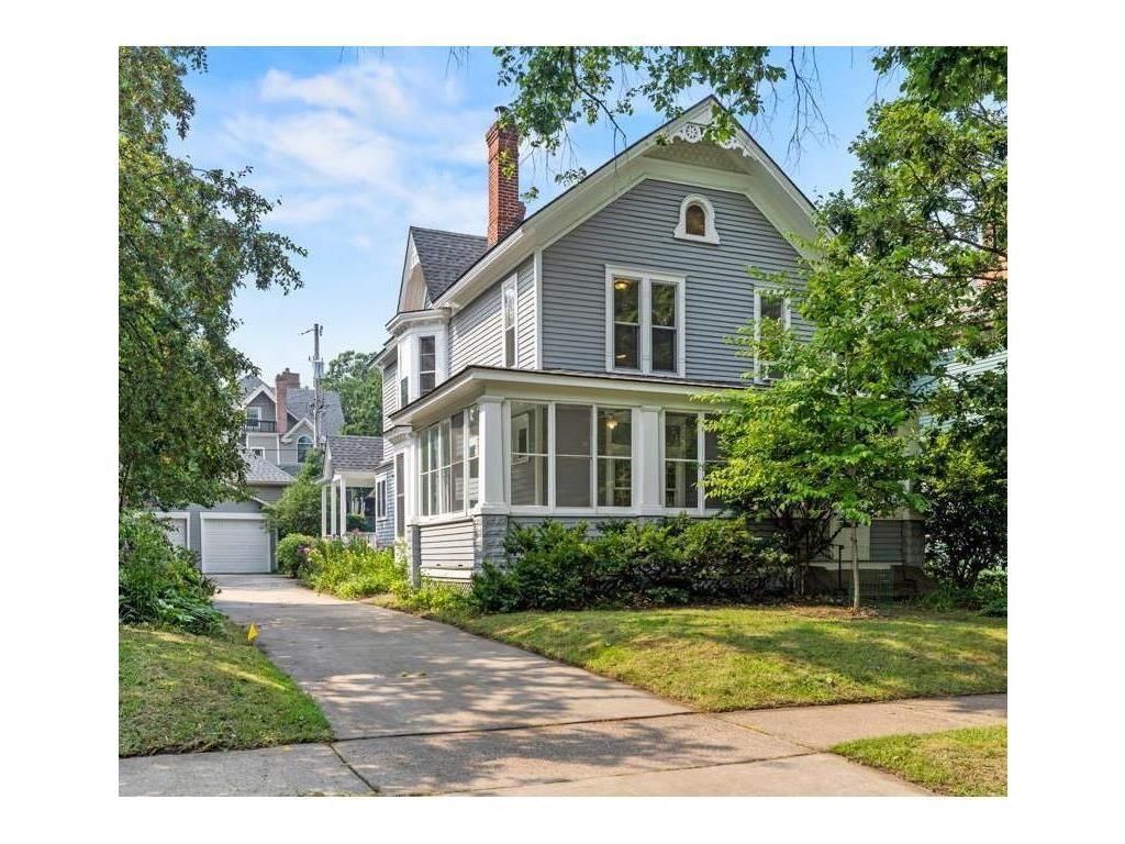 520 Holly Avenue Saint Paul MN 55102 7029090 image1