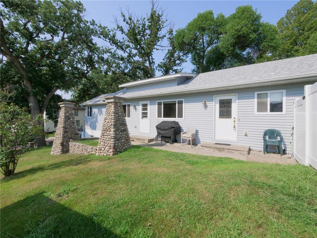 520 Lake Street N Sauk Centre MN 56378 6571006 image1