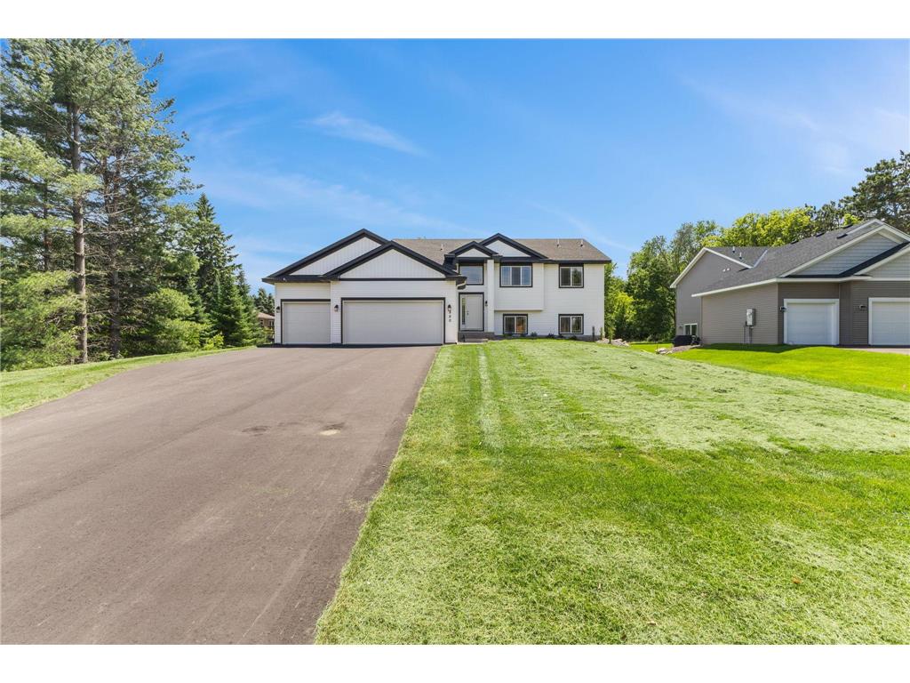 520 Lois Lane Lino Lakes MN 55014 7096041 image1