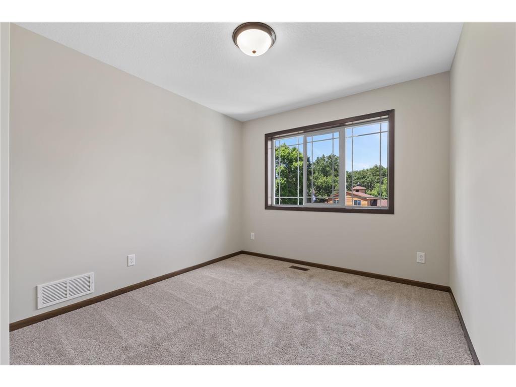 520 Lois Lane Lino Lakes MN 55014 7096041 image15