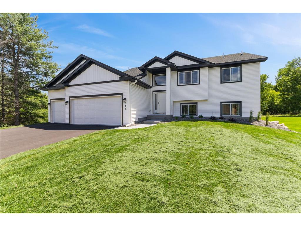 520 Lois Lane Lino Lakes MN 55014 7096041 image2
