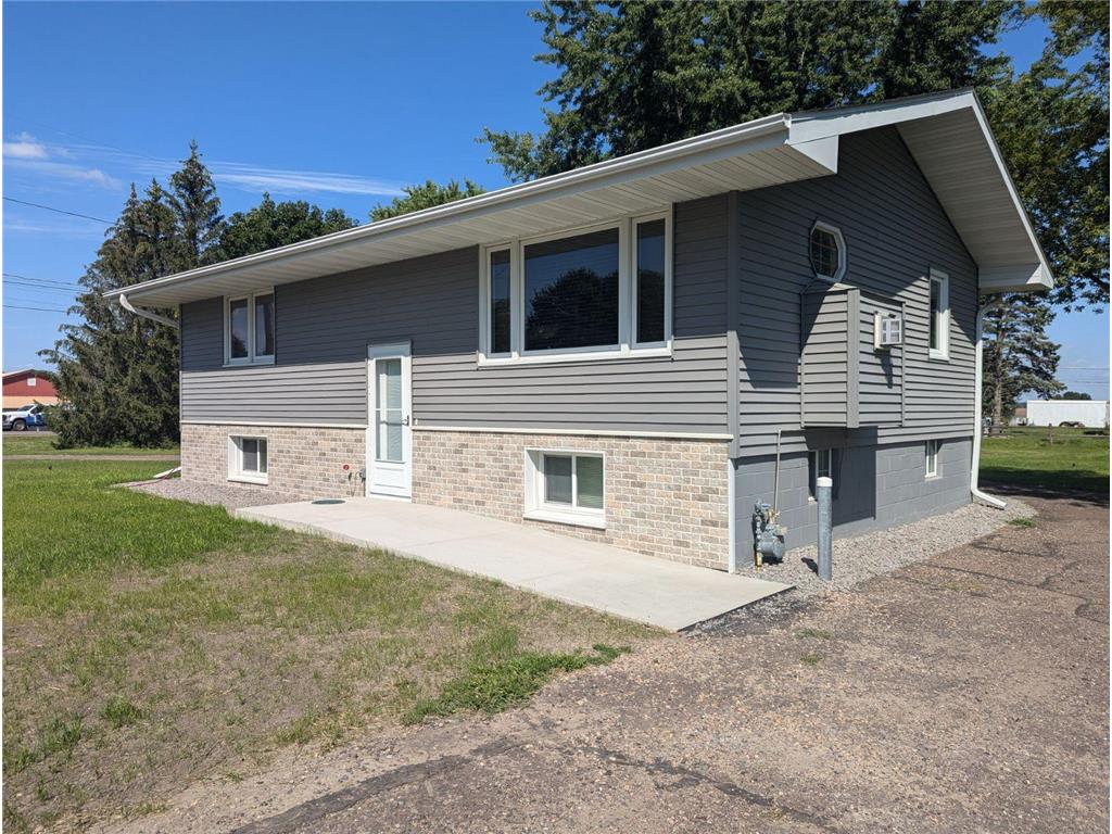 520 Oak Avenue N Maple Lake MN 55358 6604361 image1