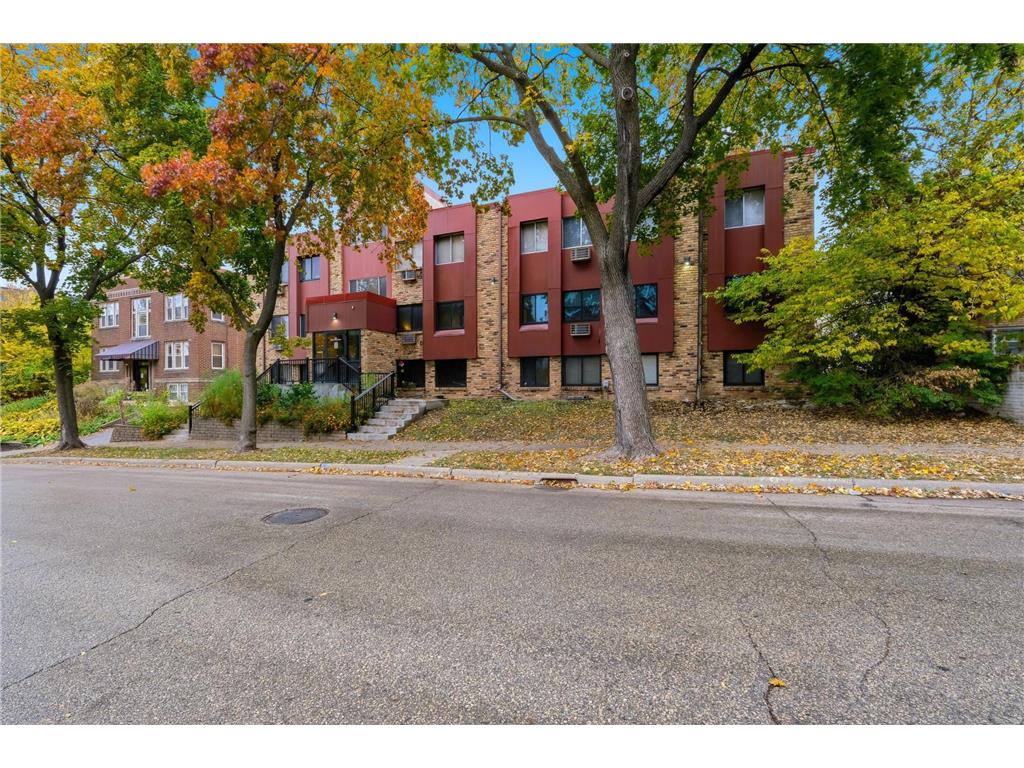 520 Ridgewood Avenue #107 Minneapolis MN 55403 7005990 image1