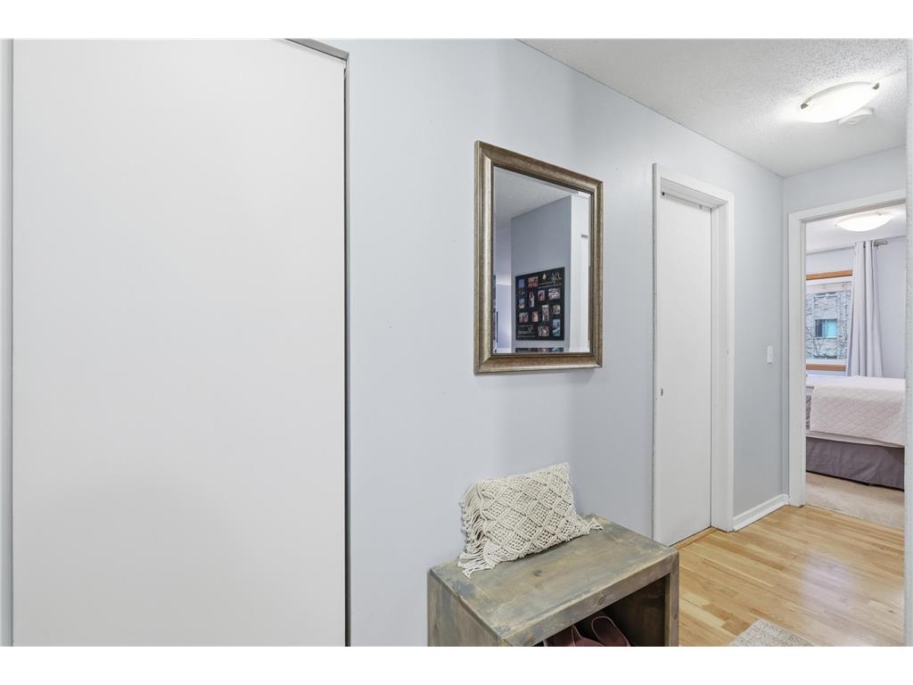 520 Ridgewood Avenue #107 Minneapolis MN 55403 7005990 image15