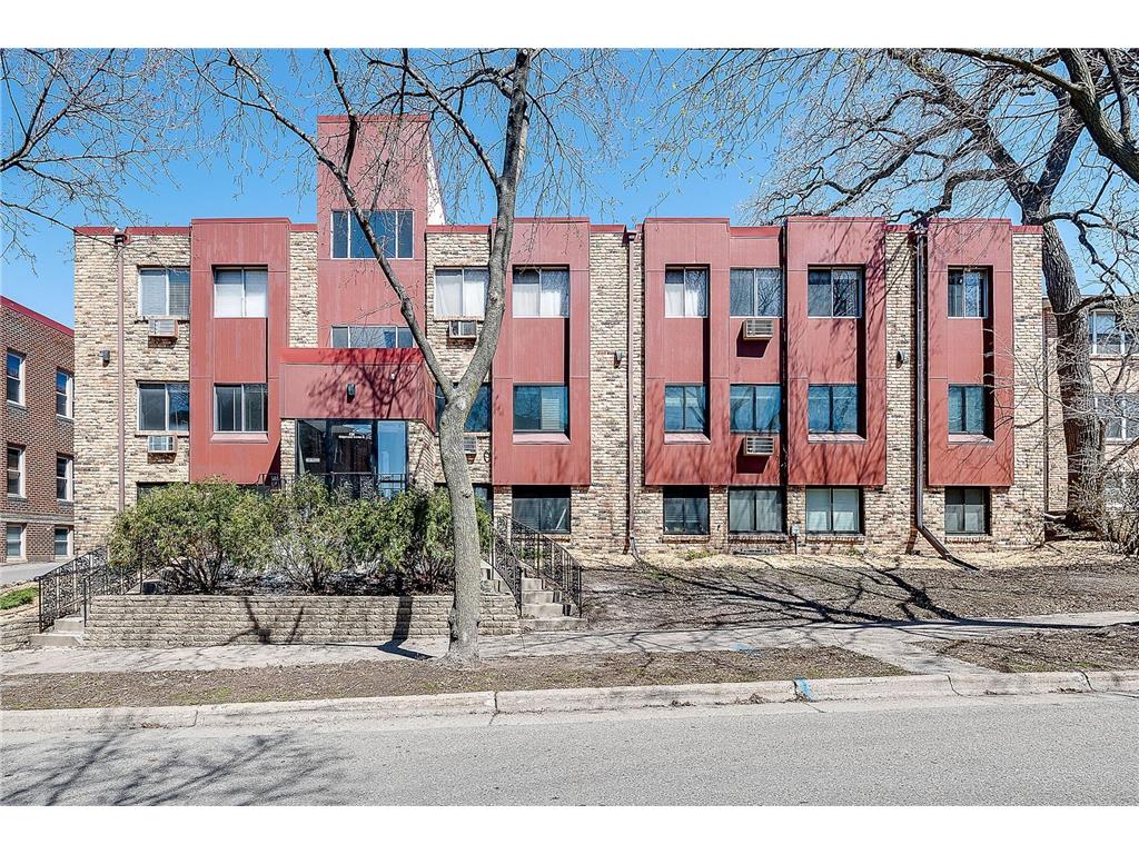 520 Ridgewood Avenue #206 Minneapolis MN 55403 6361541 image1