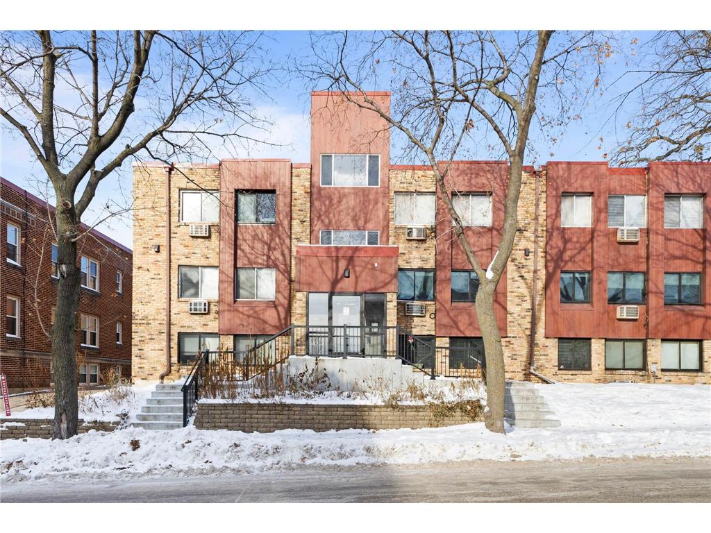520 Ridgewood Avenue #4 Minneapolis MN 55403 7044161 image1
