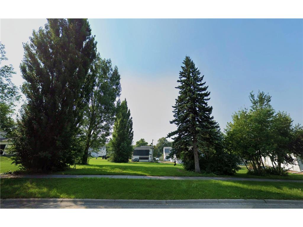520 Summit Avenue N Crookston MN 56716 7013646 image1