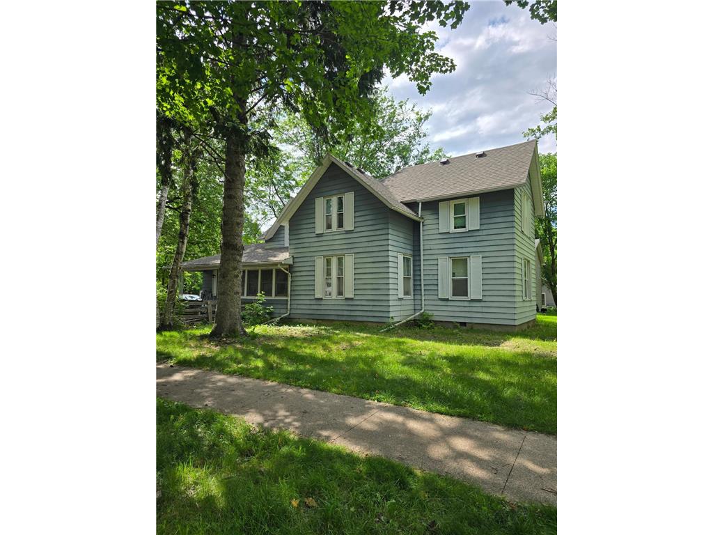 520 W Elm Street River Falls WI 54022 6740832 image1