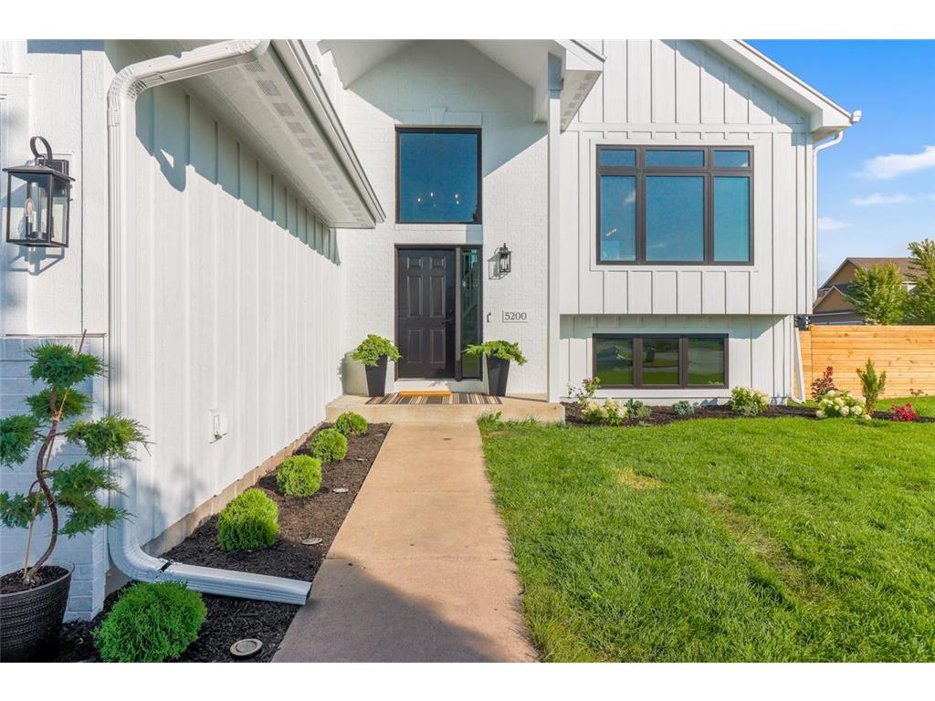 5200 Kalenda Court NE Albertville MN 55301 6769105 image1