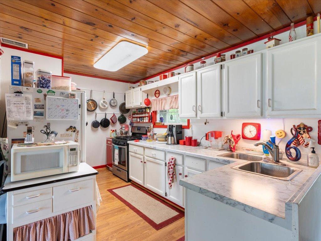 52001 Edgewater Road Sand Lake Twp MN 56680 - Sand Lake 6735616 image24