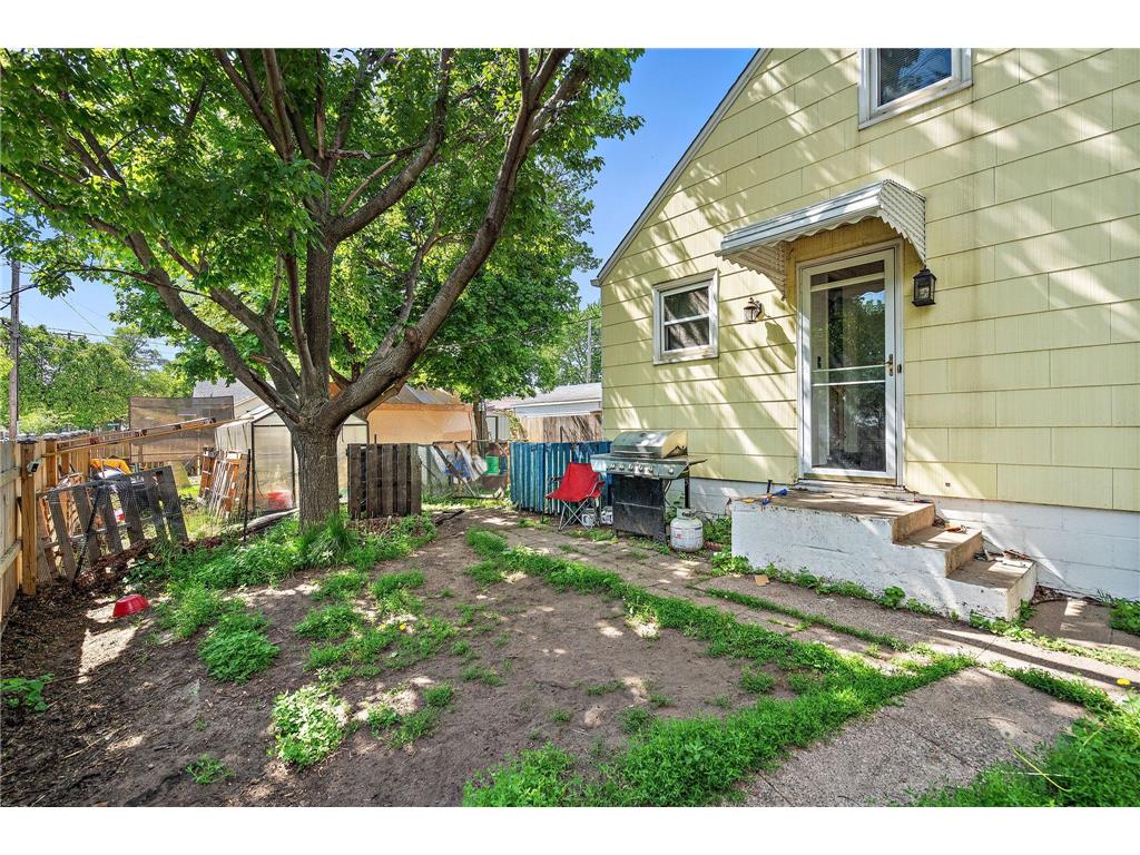5201 Camden Avenue N Minneapolis MN 55430 7082597 image3