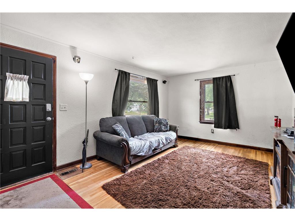 5201 Camden Avenue N Minneapolis MN 55430 7082597 image9