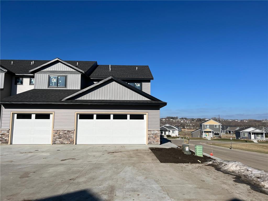 5201 Harvest Square Place NW Rochester MN 55901 6479490 image1