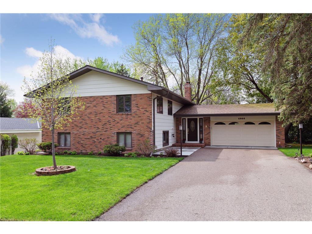 5201 Heritage Hills Drive, Bloomington, MN, 55437 MLS 6340846