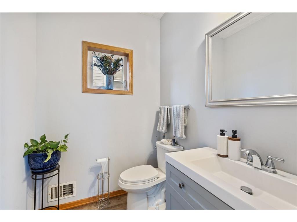 5201 Humboldt Avenue N Minneapolis MN 55430 7055355 image10