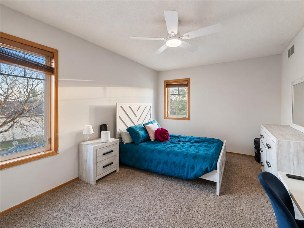 5201 Humboldt Avenue N Minneapolis MN 55430 7055355 image19