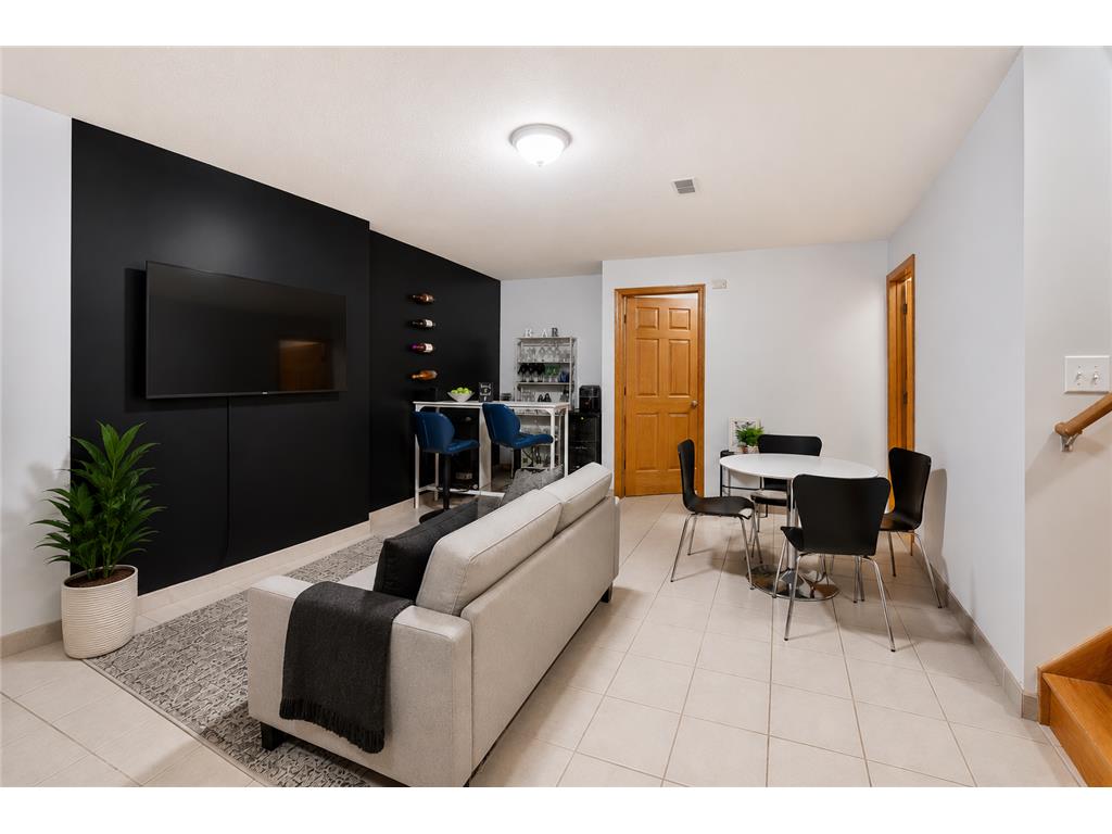 5201 Humboldt Avenue N Minneapolis MN 55430 7055355 image26