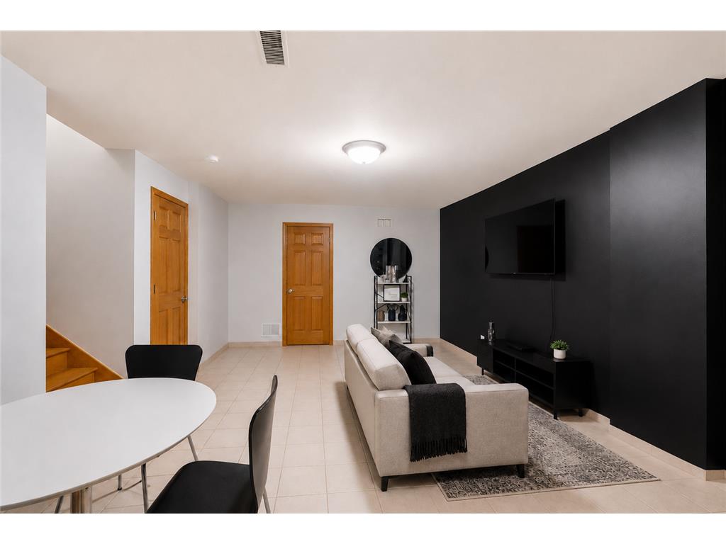 5201 Humboldt Avenue N Minneapolis MN 55430 7055355 image27