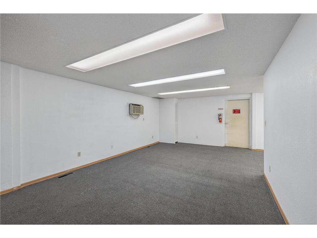 5201 Lakeland Avenue N Crystal MN 55429 7007891 image8