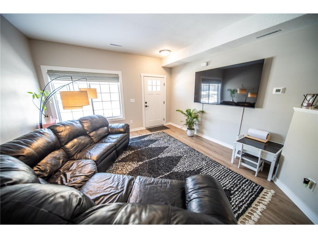 5201 Supalla Court NW Rochester MN 55901 7038642 image3