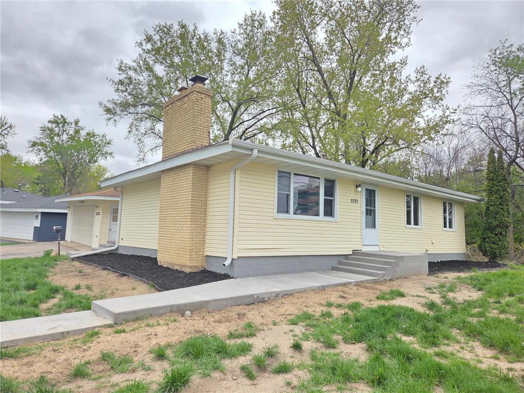 5201 W 84th Street Bloomington MN 55437 7006706 image1