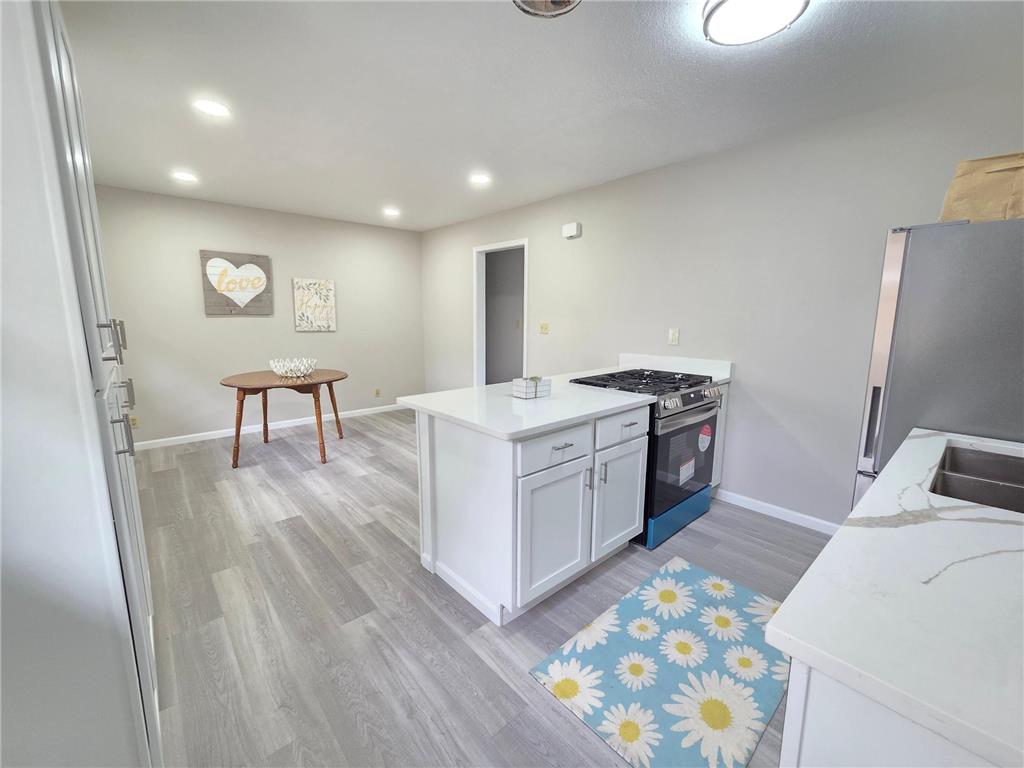 5201 W 84th Street Bloomington MN 55437 7006706 image10