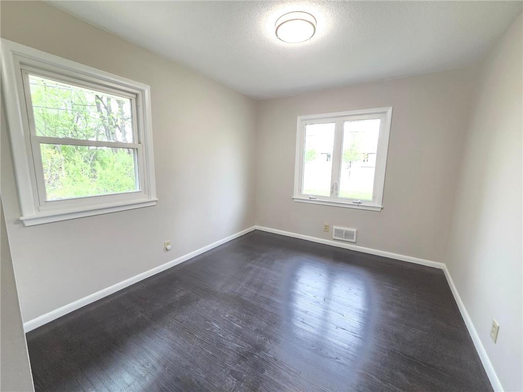 5201 W 84th Street Bloomington MN 55437 7006706 image17