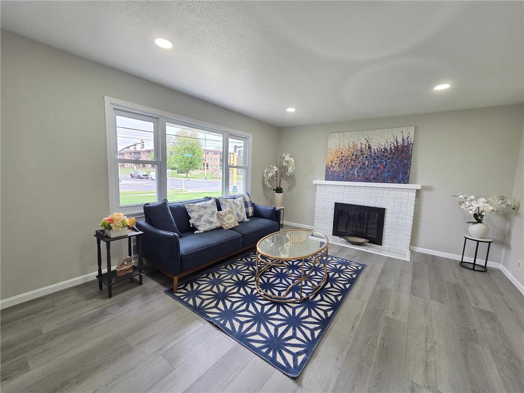 5201 W 84th Street Bloomington MN 55437 7111940 image3