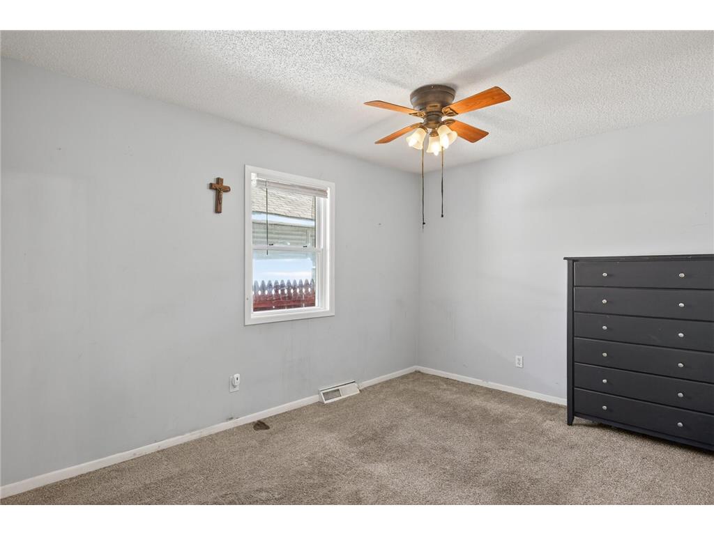 5203 Colfax Avenue N Minneapolis MN 55430 7047678 image14