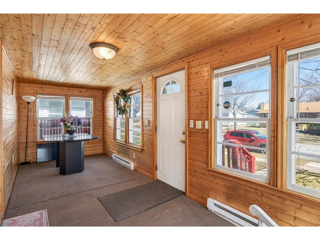 5203 Colfax Avenue N Minneapolis MN 55430 7047678 image2