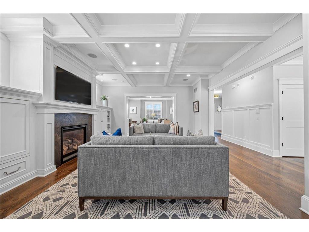 5204 Glengarry Parkway Edina MN 55436 7010683 image12