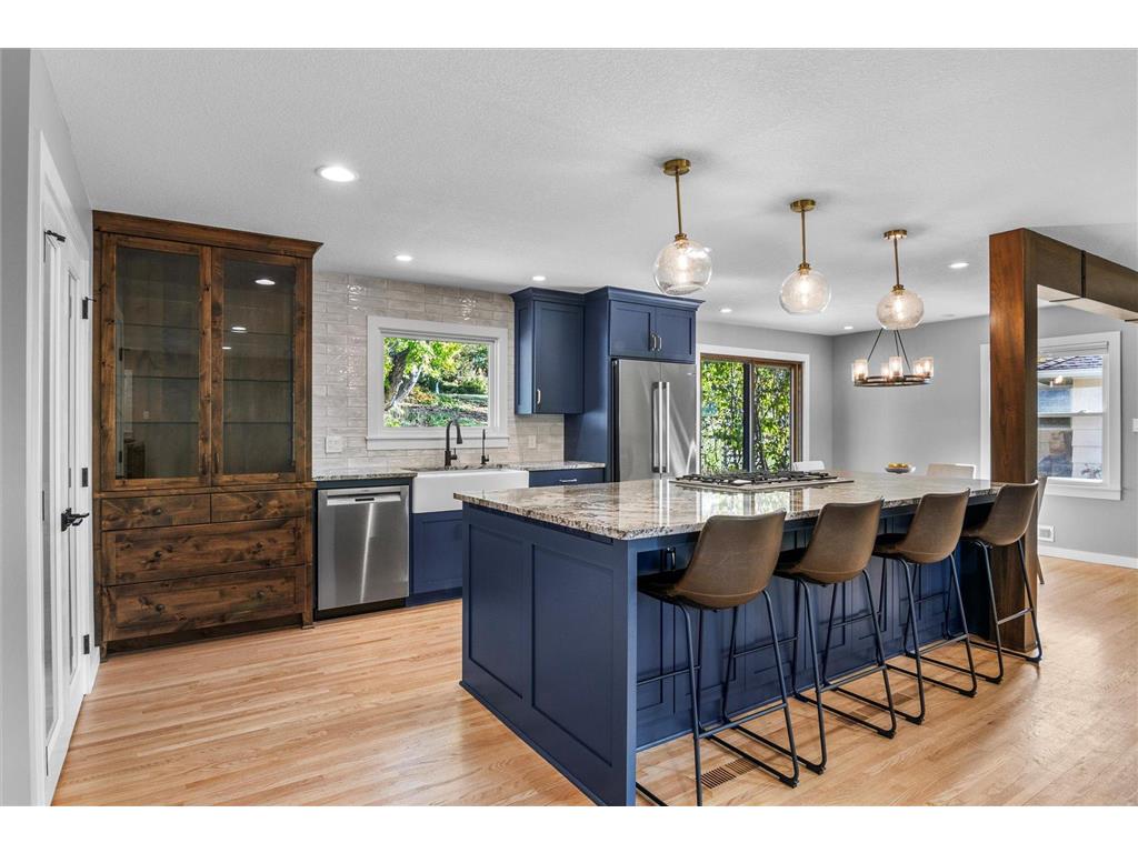 5204 Meadow Ridge Edina MN 55439 6610537 image1