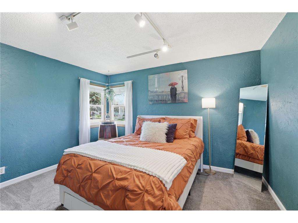 5205 Edgewood Avenue N Crystal MN 55428 7063661 image15