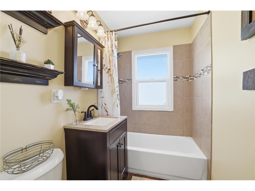 5205 Edgewood Avenue N Crystal MN 55428 7063661 image18